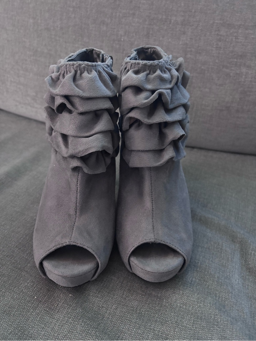 Charlotte Russe Gray Ruffle Peep-Toe Booties Sz 8